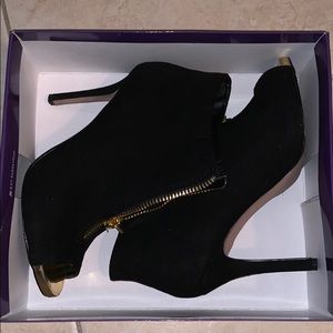 Bootie heels with open toe